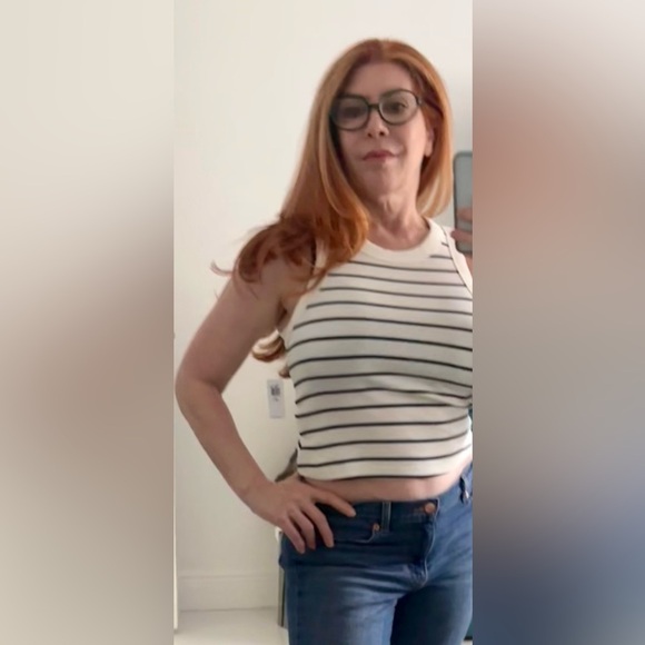 Old Navy Striped Sleeveless cropped Tank  Top - White and Black - Picture 3 of 9